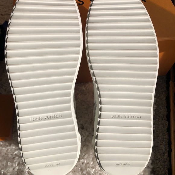 Louis Vuitton Time Out Sneaker - Picture 6 of 12